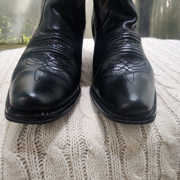 Newport Black Leather Western Boots - Picture 5 of 10